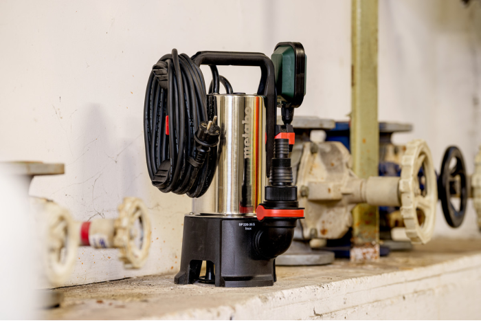 Купить Погружной насос для грязной воды Metabo SP 220-35 S Inox (601797000). Официальный магазин Metabo, фирменная гарантия с доставкой по Украине.