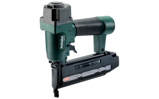Пневматический заклепочный гвоздозабиватель Metabo DSN 50 (601568500)